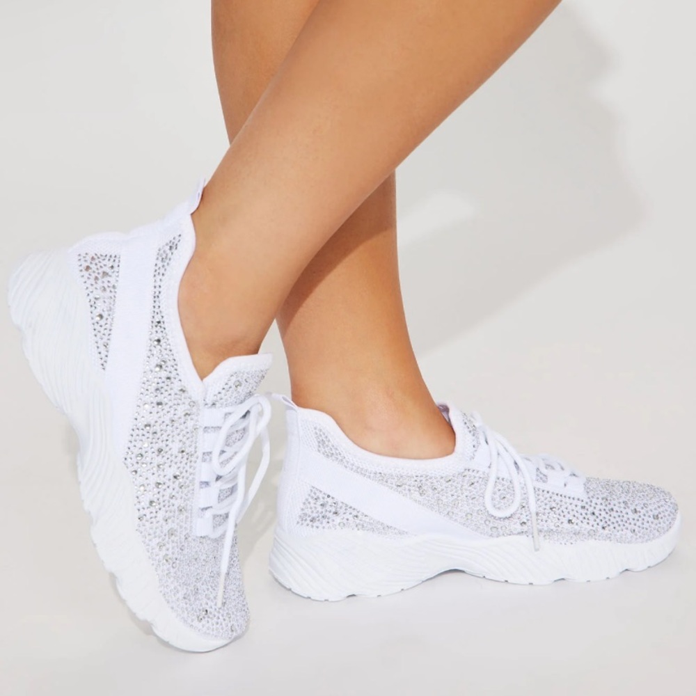 💕 NWT WHITE BEDAZZLED Sparkle Sneakers ✨ size 7 - Picture 8 of 8